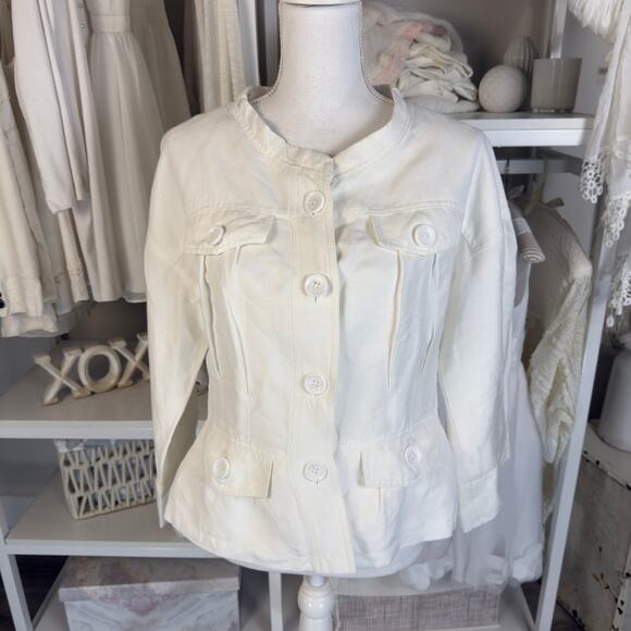 Zara Basic Women’s sz. Medium white jacket, demure, elegant, sophisticated #3739 - Picture 1 of 7